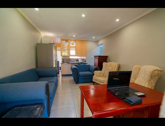 2 BEDROOM APARTMENT FOR SALE IN ALLEN'S NEK
